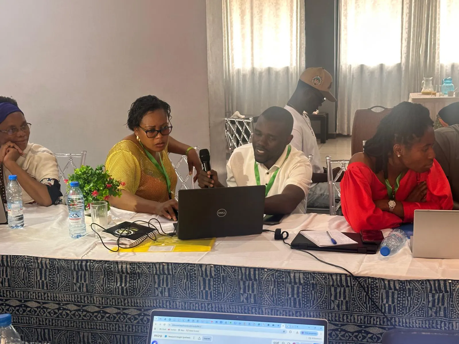 Group work on sequence by participants of the workshop